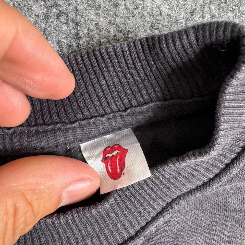 Rolling Stones Sweatshirt Youth Size L Black Graphic Rock N Roll Band Crewneck